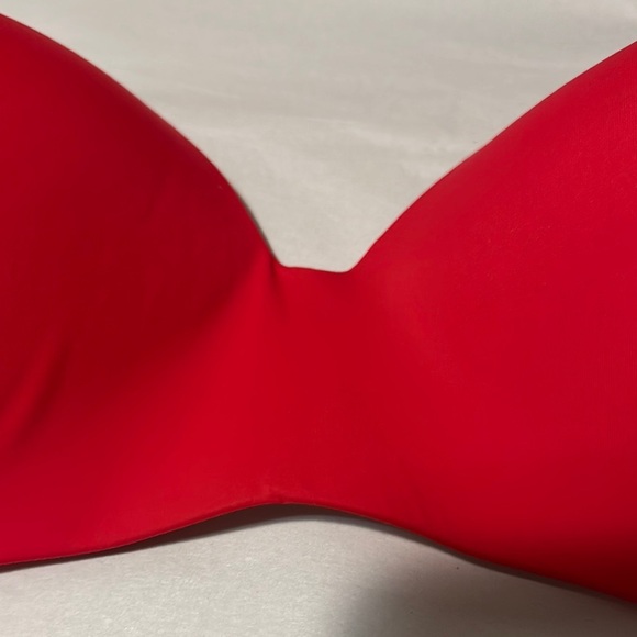 Victoria's Secret Red Plunge Bra with Molded Cups - Picture 7 of 7